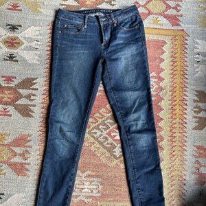 Articles Of Society super soft dark wash  medium rise skinny Jeans size 26